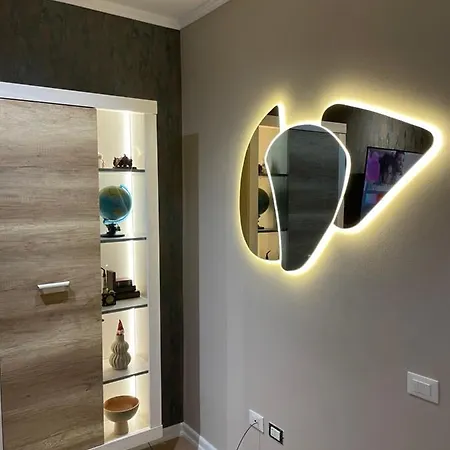Middle Center Gallery 2 Skanderbeg Square Apartment Tirana