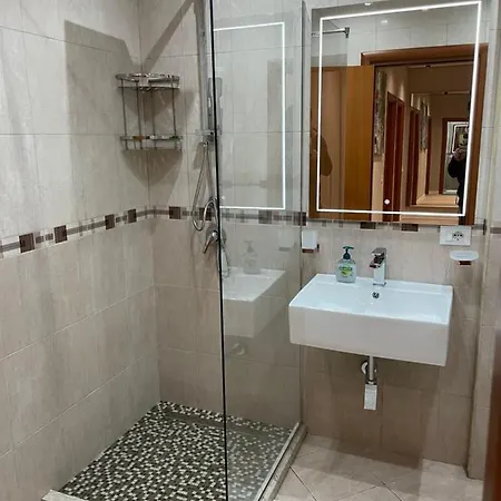 Apartment Middle Center Gallery 2 Skanderbeg Square *